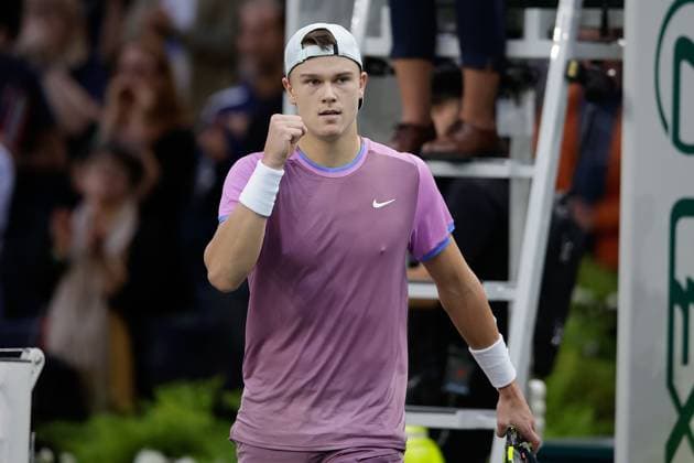 ROLEX PARIS MASTERS TENNIS 2024 Paris, 01 11 2024 Tennis Rolex Paris Masters 2024, Holger Rune Alex de Minaur v l , Holger Rune cheering after the end of the match Copyright: AntonioxBorga