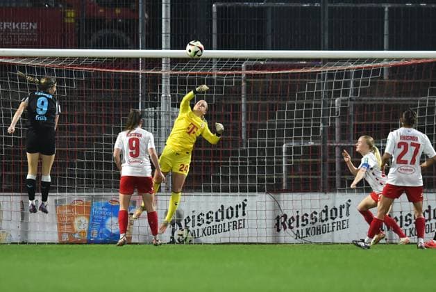 Soccer Google Pixel Womens Bundesliga Season 2024 2025 8 Matchday 1 FC Köln Bayer 04 Leverkusen on 01 11 2024 at Franz Kremer Stadium in Cologne Josefine Osigus 1 FC Köln , behind DFB regulations prohibit any use of photographs as image sequences and or quasi video Nordrhein Westfalen Germany