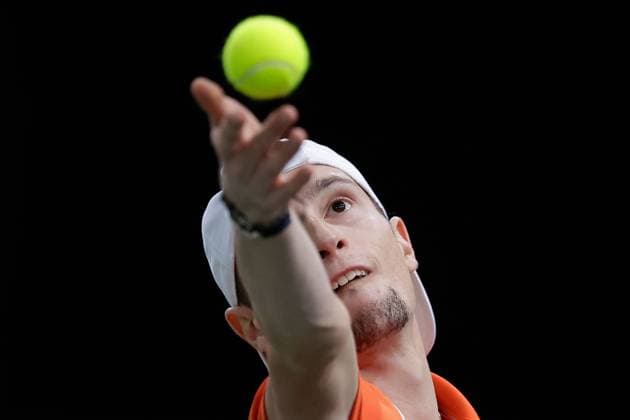 ROLEX PARIS MASTERS TENNIS 2024 Paris, 01 11 2024 Tennis Rolex Paris Masters 2024, Jordan Thompson AUS Ugo Humbert FRA v l , Ugo Humbert FRA makes a serve Copyright: AntonioxBorga