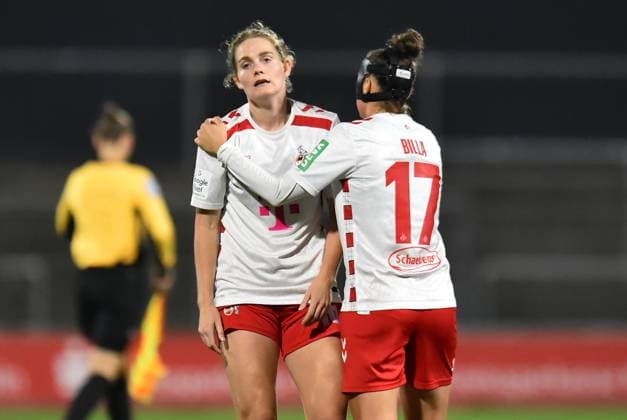 Soccer Google Pixel Women Bundesliga Season 2024 2025 8 Matchday 1 FC Köln Bayer 04 Leverkusen on 01 11 2024 at Franz Kremer Stadium in Cologne Taylor Marie Ziemer 1 FC Köln , left Nicole Billa 1 FC Köln , right are disappointed DFB regulations prohibit any use of photographs as image sequences and or quasi video Nordrhein Westfalen Germany