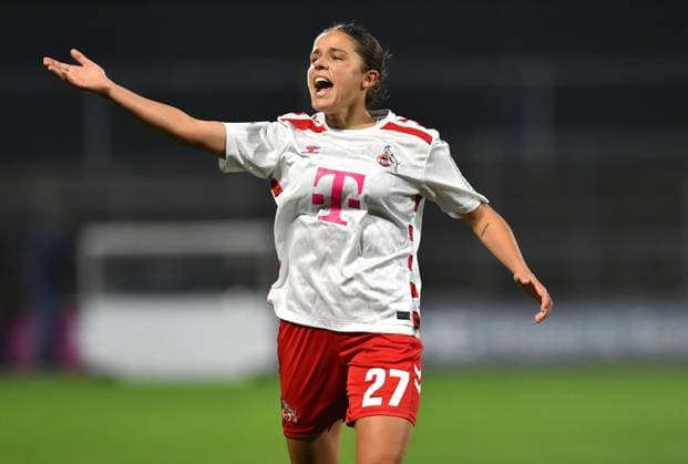 Soccer Google Pixel Womens Bundesliga Season 2024 2025 8 Matchday 1 FC Köln Bayer 04 Leverkusen on 01 11 2024 at Franz Kremer Stadium in Cologne Laura Feiersinger 1 FC Köln DFB regulations prohibit any use of photographs as image sequences and or quasi video Nordrhein Westfalen Germany