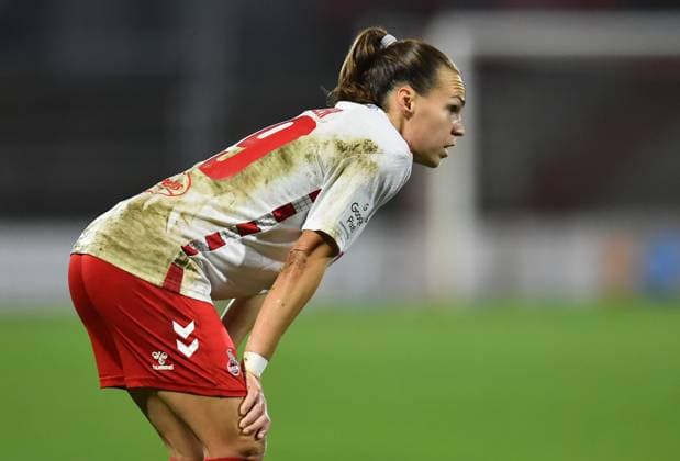 Soccer Google Pixel Womens Bundesliga Season 2024 2025 8 Matchday 1 FC Köln Bayer 04 Leverkusen on 01 11 2024 at Franz Kremer Stadium in Cologne Dora Zeller 1 FC Köln DFB regulations prohibit any use of photographs as image sequences and or quasi video Nordrhein Westfalen Germany
