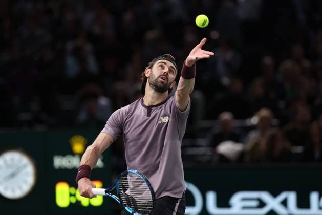ROLEX PARIS MASTERS TENNIS 2024 Thierry Larret Maxppp. Tennis. Rolex Paris Masters. Accorhotels Arena, Paris (75), Le 1er Novembre 2024. Quart de finale : Jordan THOMPSON (AUS) vs Ugo HUMBERT (FRA). Paris (75) ACCORHOTELS ARENA ILE DE FRANCE FRANCE  Copyright: xMAXPPPxThierryxLarretx TL_20241101_2015 0777592685st
