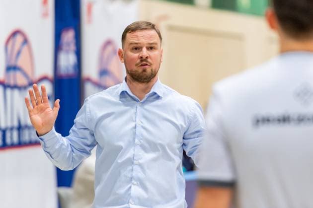 Matiss Rozlapa Saarlouis Royals,Coach is unhappy with the referee decisions DEU, Leverkusen, 01 11 2024 Basketball, Toyota 1 Womens Basketball Bundesliga, Season 2024 2025, Matchday 6, Wings Leverkusen Saarlouis Royals