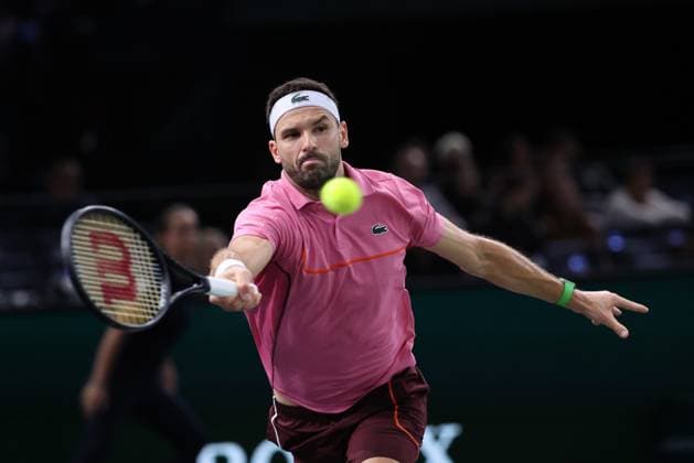 ROLEX PARIS MASTERS TENNIS 2024 Thierry Larret Maxppp. Tennis. Rolex Paris Masters. Accorhotels Arena, Paris (75), Le 1er Novembre 2024. Quart de finale : Grigor DIMITROV (BUL) vs Karen KATCHANOV (RUS) Paris (75) ACCORHOTELS ARENA ILE DE FRANCE FRANCE  Copyright: xMAXPPPxThierryxLarretx TL_20241101_1004 0777596461st