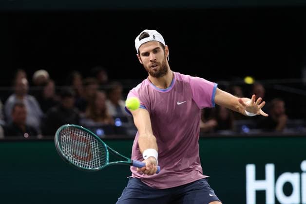 ROLEX PARIS MASTERS TENNIS 2024 Thierry Larret Maxppp. Tennis. Rolex Paris Masters. Accorhotels Arena, Paris (75), Le 1er Novembre 2024. Quart de finale : Grigor DIMITROV (BUL) vs Karen KATCHANOV (RUS) Paris (75) ACCORHOTELS ARENA ILE DE FRANCE FRANCE  Copyright: xMAXPPPxThierryxLarretx TL_20241101_1011 0777596495st