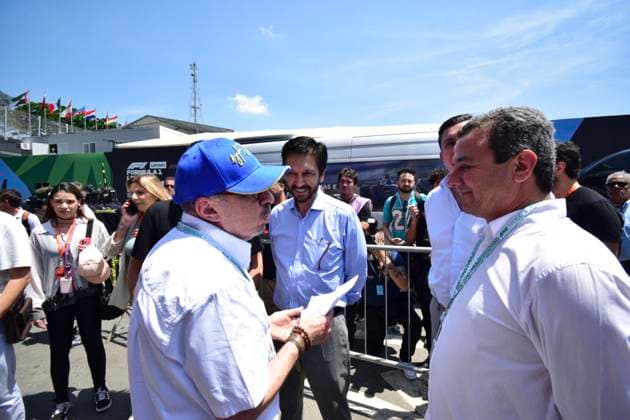 Ricardo nunes meets eduardo kobra at the interlagos race track in sao paulo Sao paulo (sp) 11 01 2024 formula1 gp interlagos sp the mayor of sao paulo, ricardo nunes, attended the interlagos racetrack this friday (1), the first day of formula 1 activities in the city, for a meeting with the artist eduardo kobra, author of a large mural at the racetrack in homage to ayrton senna, the mayor suggested the creation of a new mural telling the entire trajectory of senna from karting to the third formula 1 championship, this friday, november 1, 2024. (Foto: Julio D Paula Thenews2 imago images) SPO  Copyright: xJulioxD Paulax