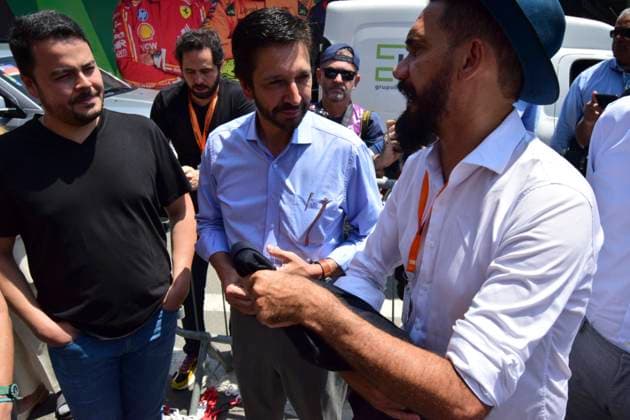 Ricardo nunes meets eduardo kobra at the interlagos race track in sao paulo Sao paulo (sp) 11 01 2024 formula1 gp interlagos sp the mayor of sao paulo, ricardo nunes, attended the interlagos racetrack this friday (1), the first day of formula 1 activities in the city, for a meeting with the artist eduardo kobra, author of a large mural at the racetrack in homage to ayrton senna, the mayor suggested the creation of a new mural telling the entire trajectory of senna from karting to the third formula 1 championship, this friday, november 1, 2024. (Foto: Julio D Paula Thenews2 imago images) SPO  Copyright: xJulioxD Paulax