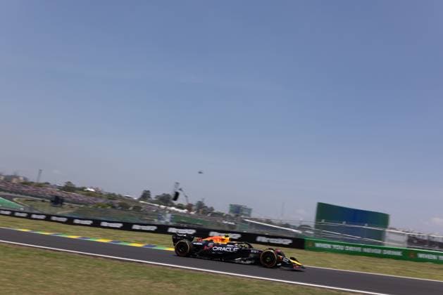 01 11 2024, Autodromo Jose Carlos Pace, Interlagos, FORMULA 1 LENOVO GRANDE PREMIO DE SAO PAULO 2024 , pictured Sergio Perez MEX , Oracle Red Bull Racing Photo by Hasan Bratic DeFodi Images not used in POL SRB CRO FRA GBR NED ITA USA Defodi 506 20241101 hbr 0100 Defodi-506 not used in POL SRB CRO FRA GBR NED ITA