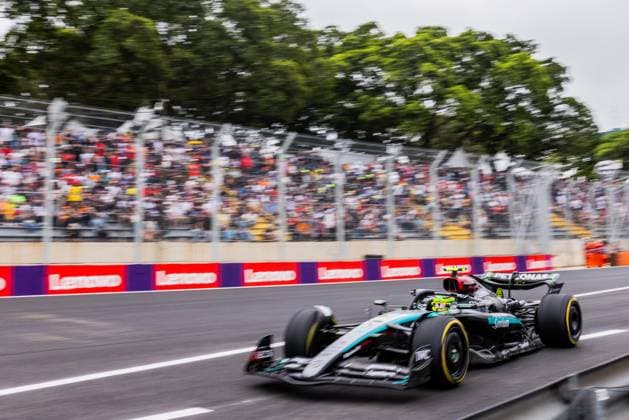 01 11 2024, Autodromo Jose Carlos Pace, Interlagos, FORMULA 1 LENOVO GRANDE PREMIO DE SAO PAULO 2024 , in the picture Lewis Hamilton GBR , Mercedes AMG Petronas Formula One Team Photo by Hasan Bratic DeFodi Images not used in POL SRB CRO FRA GBR NED ITA USA Defodi 506 20241101 hbr 0105 Defodi-506 not used in POL SRB CRO FRA GBR NED ITA