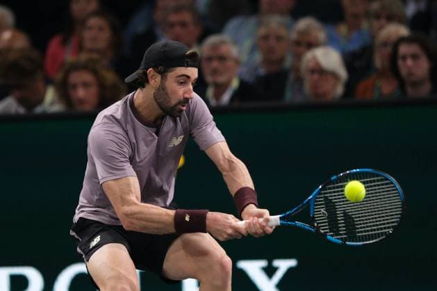 November 1, 2024, Paris, France: JORDAN THOMPSON (AUS) returns the ball to UGO HUMBERT (FRA) during the quarter final of Rolex Paris Masters 1000 tournament at Accor Arena Stadium in Paris FranceHumbert won 6:2 7:6 Paris France - ZUMAp119 20241101_zaf_p119_043 Copyright: xPierrexSteveninx