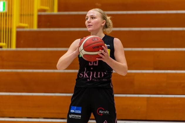 Jessika Schiffer Saarlouis Royals,No 55 DEU, Leverkusen, 01 11 2024 Basketball, Toyota 1 Womens Basketball Bundesliga, Season 2024 2025, 6 Matchday, Wings Leverkusen Saarlouis Royals Werner Heisenberg Halle NRW Germany