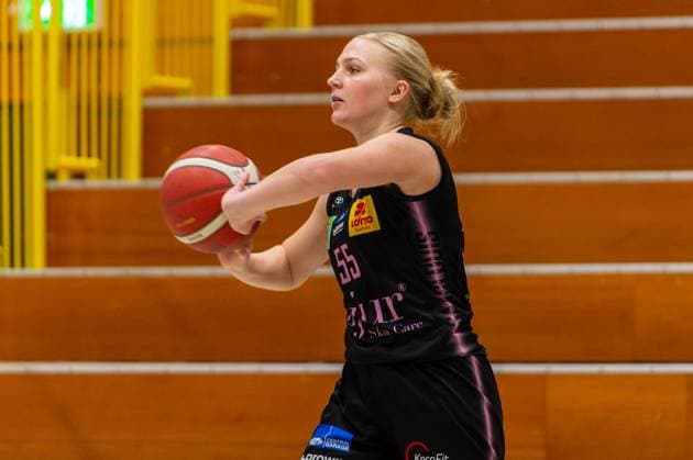 Jessika Schiffer Saarlouis Royals,No 55 DEU, Leverkusen, 01 11 2024 Basketball, Toyota 1 Womens Basketball Bundesliga, Season 2024 2025, 6 Matchday, Wings Leverkusen Saarlouis Royals Werner Heisenberg Halle NRW Germany