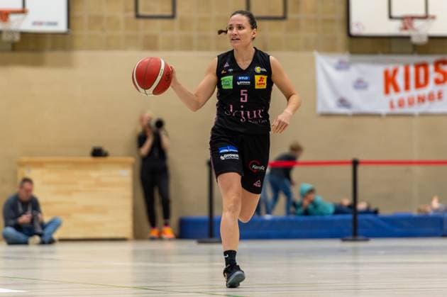 Magaly Meynadier Saarlouis Royals,No 05 am Ball DEU, Leverkusen, 01 11 2024 Basketball, Toyota 1 Damen Basketball Bundesliga, Saison 2024 2025, 6 Spieltag, Wings Leverkusen Saarlouis Royals Werner Heisenberg Halle NRW Germany