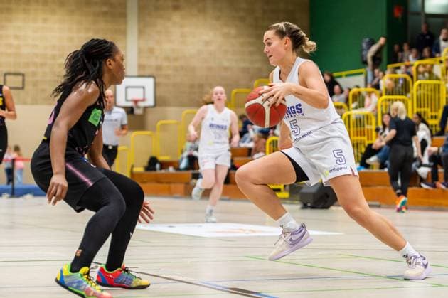 Ligita Tamutyte Wings Leverkusen,No 05 on the ball against Martha Burse Saarlouis Royals,No 25 DEU, Leverkusen, 01 11 2024 Basketball, Toyota 1 Womens Basketball Bundesliga, Season 2024 2025, 6 Matchday, Wings Leverkusen Saarlouis Royals Werner Heisenberg Halle NRW Germany