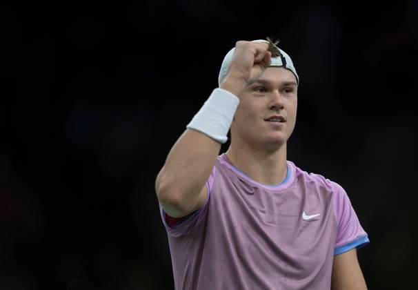 (241102) -- PARIS, Nov. 2, 2024 -- Holger Rune of Denmark celebrates for scoring during the singles quarter-final match between Holger Rune of Denmark and Alex De Minaur of Australia at Paris ATP, Tennis Herren Masters 1000 tennis tournament in Paris, France, Nov. 1, 2024. (Photo by Xinhua) (SP)FRANCE-PARIS-TENNIS-ATP-MASTERS NehaxGaneriwal 