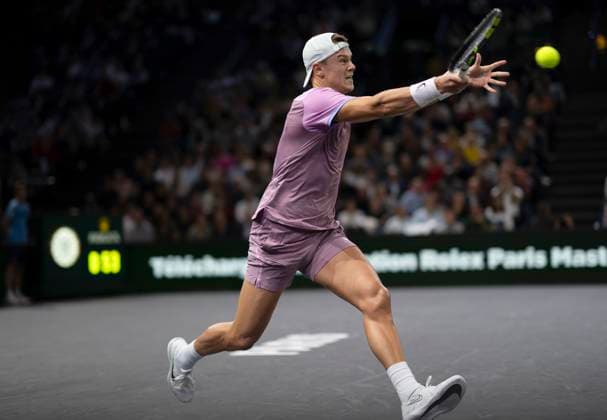 (241102) -- PARIS, Nov. 2, 2024 -- Holger Rune of Denmark returns a shot during the singles quarter-final match between Holger Rune of Denmark and Alex De Minaur of Australia at Paris ATP, Tennis Herren Masters 1000 tennis tournament in Paris, France, Nov. 1, 2024. (Photo by Xinhua) (SP)FRANCE-PARIS-TENNIS-ATP-MASTERS NehaxGaneriwal 