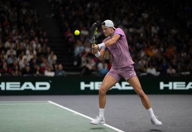 (241102) -- PARIS, Nov. 2, 2024 -- Holger Rune of Denmark returns a shot during the singles quarter-final match between Holger Rune of Denmark and Alex De Minaur of Australia at Paris ATP, Tennis Herren Masters 1000 tennis tournament in Paris, France, Nov. 1, 2024. (Photo by Xinhua) (SP)FRANCE-PARIS-TENNIS-ATP-MASTERS NehaxGaneriwal 