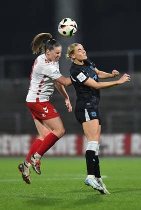 Soccer Google Pixel Womens Bundesliga Season 2024 2025 8 Matchday 1 FC Köln Bayer 04 Leverkusen on 01 11 2024 at Franz Kremer Stadium in Cologne Adriana Achcinska 1 FC Köln , left Cornelia Kramer Bayer 04 Leverkusen , right DFB regulations prohibit any use of photographs as image sequences and or quasi video North Rhine-Westphalia Germany