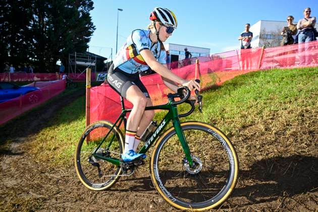 2024 UEC Cyclo-Cross EC - Media Activities PONTEVEDRA, SPAIN - NOVEMBER 02 : LAURIJSSEN Sanne of Belgium pictured during a training session prior to the 2024 UEC Cyclo-Cross European Championships on November 02, 2024 in Pontevedra, Spain, 02 11 2024 Pontevedra Spain  Copyright: xNicoxVereeckenx