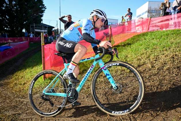 2024 UEC Cyclo-Cross EC - Media Activities PONTEVEDRA, SPAIN - NOVEMBER 02 : FRANCK Alicia of Belgium pictured during a training session prior to the 2024 UEC Cyclo-Cross European Championships on November 02, 2024 in Pontevedra, Spain, 02 11 2024 Pontevedra Spain  Copyright: xNicoxVereeckenx
