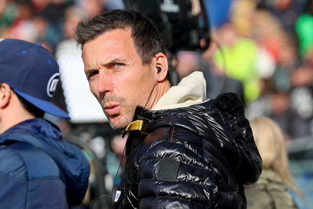 Coach Christian Eichner Karlsruher SC looks on, 2 Bundesliga, Hannover 96 vs Karlsruher SC, Heinz von Heiden Arena on November 02, 2024 in Hanover, Germany Photo by Marco Steinbrenner DeFodi Images Coach Christian Eichner Karlsruher SC looks on, 2 Bundesliga, Hannover 96 vs Karlsruher SC, Heinz von Heiden Arena, November 2, 2024 in Hanover, Germany Photo by Marco Steinbrenner DeFodi Images DFB DFL REGULATIONS PROHIBIT ANY USE OF PHOTOGRAPHS AS IMAGE SEQUENCES AND OR QUASI VIDEO not used in POL SRB CRO FRA GBR NED ITA USA Defodi 700 hannover ksc 20241102 009 Defodi-700 not used in POL SRB CRO FRA GBR NED ITA USA DFB DFL REGULATIONS PROHIBIT ANY USE OF PHOTOGRAPHS AS IMAGE SEQUENCES AND OR QUASI-VIDEO.