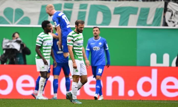 02 11 2024 Soccer Season 2024 2025 2 Soccer Bundesliga 11 Matchday SpVgg Greuther Fürth Kleeblatt SV Darmstadt 98 SVD Lilien Sportfoto Zink xwoxzix DFL regulations prohibit any use of photographs as image sequences and or quasi video only for editorial use Torjubel Jubel Freude anch Treffer Torschuß zum 0 2 durch Fynn Luca Lakenmacher 19, SV Darmstadt 98 D98 SV98