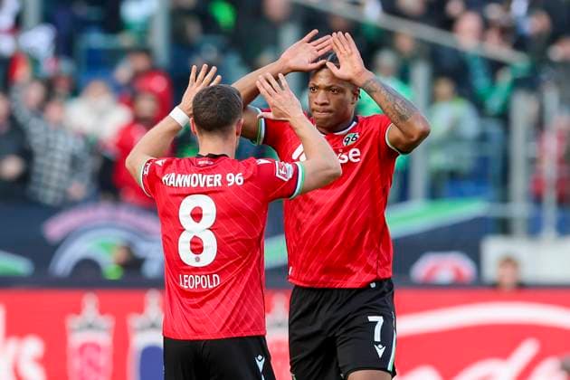 Jessic Ngankam Hannover 96 celebrates scoring his teams first goal with Enzo Leopold Hannover 96 , 2 Bundesliga, Hannover 96 vs Karlsruher SC, Heinz von Heiden Arena, November 2, 2024 in Hanover, Germany Photo by Marco Steinbrenner DeFodi Images Jessic Ngankam Hannover 96 celebrates after scoring his teams first goal with Enzo Leopold Hannover 96 , 2 Bundesliga, Hannover 96 vs Karlsruher SC, Heinz von Heiden Arena, November 2, 2024 in Hanover, Germany Photo by Marco Steinbrenner DeFodi Images DFB DFL REGULATIONS PROHIBIT ANY USE OF PHOTOGRAPHS AS IMAGE SEQUENCES AND OR QUASI VIDEO not used in POL SRB CRO FRA GBR NED ITA USA Defodi 700 hannover ksc 20241102 047 Defodi-700 not used in POL SRB CRO FRA GBR NED ITA USA DFB DFL REGULATIONS PROHIBIT ANY USE OF PHOTOGRAPHS AS IMAGE SEQUENCES AND OR QUASI-VIDEO.