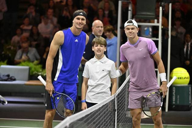 Tennis : Rolex Paris Masters 2024 - Alexander Zverev - Allemagne Tennis : Rolex Paris Masters 2024 - Paris - 02 11 2024 ChrysleneCaillaud Panoramic 