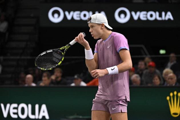 Tennis : Rolex Paris Masters 2024 - Holger Rune - Danemark Tennis : Rolex Paris Masters 2024 - Paris - 02 11 2024 ChrysleneCaillaud Panoramic 