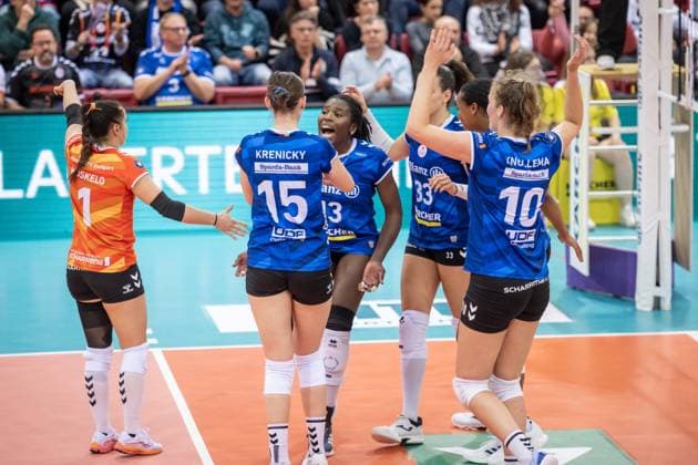 Krystal Rivers Allianz MTV Stuttgart, 13 , center cheer GER, Allianz MTV Stuttgart vs Dresdner SC Volleyball Bundesliga, VBL, season 2024 2025, 02 11 2024 GER, Allianz MTV Stuttgart vs Dresdner SC Volleyball Bundesliga, VBL, season 2024 2025, 02 11 2024 Stuttgart Copyright: xSandyxDinkelackerx EP_SDR