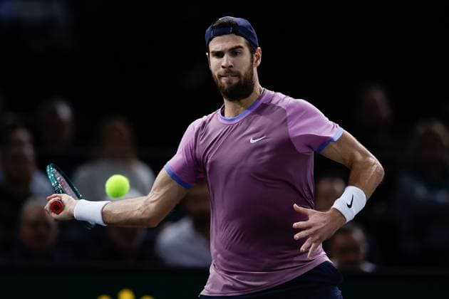 ROLEX PARIS MASTERS TENNIS 2024 Paris, 02 11 2024 Semi-final, Karen Abgarovich Khachanov Ugo Humbert FRA v l Karen Abgarovich Khachanov plays a forehand Copyright: AntonioxBorga