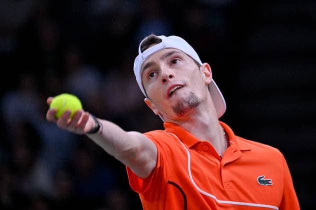 Rolex Paris Masters - Semi Finals French tennis player, Ugo Humbert, against Karen Khachanov during the semi finals of the Rolex Paris Masters 2024. Photo by Tomas Stevens ABACAPRESS.COM Paris France  Copyright: xStevensxTomas ABACAx