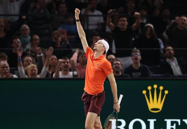 ROLEX PARIS MASTERS TENNIS 2024 Thierry Larret Maxppp. Tennis. Rolex Paris Masters. Accorhotels Arena, Paris (75), Le 2 Novembre 2024.Demi-finale : Karen KATCHANOV (RUS) vs Ugo HUMBERT (FRA); Paris (75) ACCORHOTELS ARENA ILE DE FRANCE FRANCE  Copyright: xMAXPPPxThierryxLarretx TL_20241102_7004 0777668201st