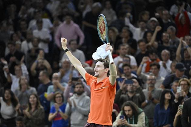 Tennis : Rolex Paris Masters 2024 - Ugo Humbert se qualifie pour la finale - France Tennis : Rolex Paris Masters 2024 - Paris - 02 11 2024 ChrysleneCaillaud Panoramic 