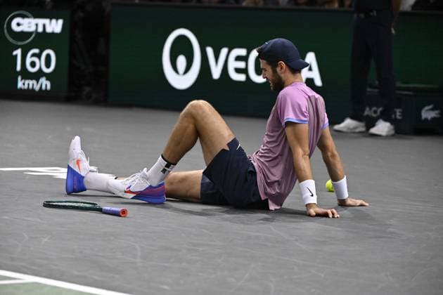 Tennis : Rolex Paris Masters 2024 - Karen Khachanov - Russie Tennis : Rolex Paris Masters 2024 - Paris - 02 11 2024 ChrysleneCaillaud Panoramic 