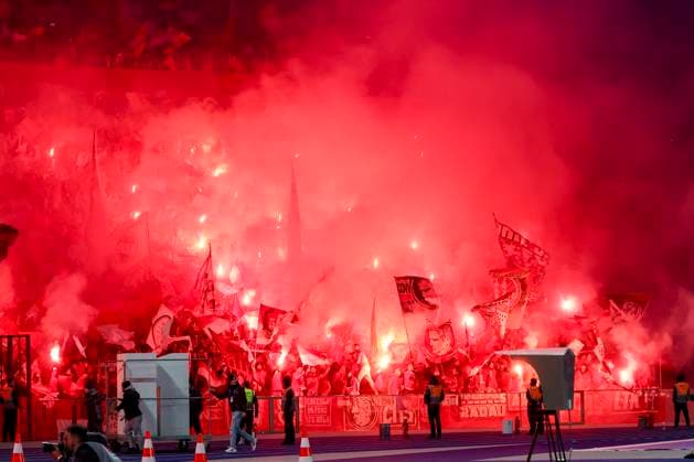 The fans of 1 FC Köln use pyrotechnics, 2 Bundesliga, Hertha BSC vs 1 FC Köln, Olympiastadion, November 2, 2024 in Berlin, Germany Photo by Marco Steinbrenner DeFodi Images The fans of 1 FC Köln use pyrotechnics, 2 Bundesliga, Hertha BSC vs 1 FC Köln, Olympiastadion, November 2, 2024 in Berlin, Germany Photo by Marco Steinbrenner DeFodi Images DFB DFL REGULATIONS PROHIBIT ANY USE OF PHOTOGRAPHS AS IMAGE SEQUENCES AND OR QUASI VIDEO not used in POL SRB CRO FRA GBR NED ITA USA Defodi 700 berlin koeln 20241102 029 Defodi-700 not used in POL SRB CRO FRA GBR NED ITA USA DFB DFL REGULATIONS PROHIBIT ANY USE OF PHOTOGRAPHS AS IMAGE SEQUENCES AND OR QUASI-VIDEO.