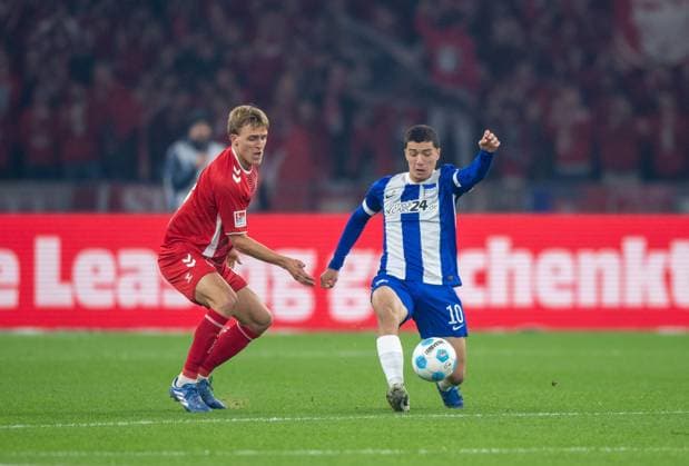 Soccer, Men, Season 2024 2025, 2 Bundesliga 11 Matchday , Hertha BSC 1 FC Köln, v l Timo Hübers 1 FC Köln , Ibrahim Maza Hertha BSC , 02 11 2024, Copyright: xSebastianxRäppold MatthiasxKochx