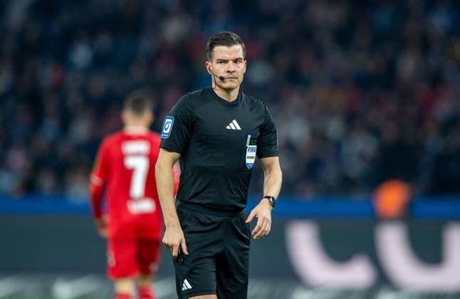 Soccer, Men, Season 2024 2025, 2 Bundesliga 11 Matchday , Hertha BSC 1 FC Köln, Referee Harm Osmers, 02 11 2024, Copyright: xSebastianxRäppold MatthiasxKochx