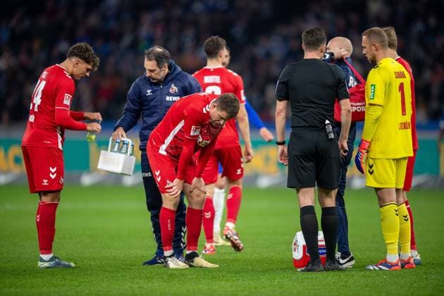 Soccer, Men, Season 2024 2025, 2 Bundesliga 11 Matchday , Hertha BSC 1 FC Köln, Dominique Heintz 1 FC Köln injured, 02 11 2024, Copyright: xSebastianxRäppold MatthiasxKochx