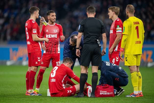 Soccer, Men, Season 2024 2025, 2 Bundesliga 11 Matchday , Hertha BSC 1 FC Köln, Dominique Heintz 1 FC Köln injured, 02 11 2024, Copyright: xSebastianxRäppold MatthiasxKochx