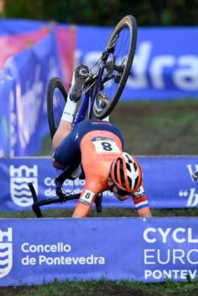 2024 UEC Cyclo-Cross EC - Women Juniors PONTEVEDRA, SPAIN - NOVEMBER 03 : Cabaca Mae (NED) in action during the 2024 UEC Cyclo-Cross European Championships for Women Juniors on November 03, 2024 in Pontevedra, Spain, 03 11 2024 Pontevedra Spain  Copyright: xNicoxVereeckenx