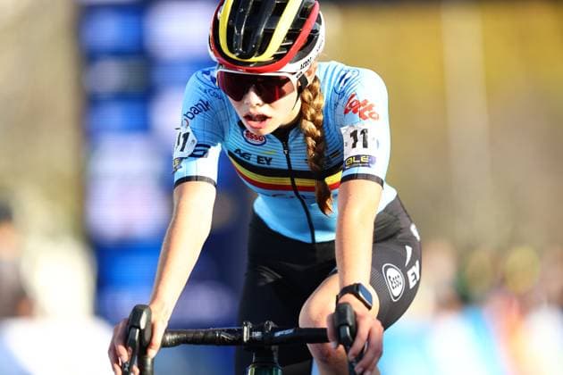 Belgian Zita Peeters pictured in action during the Junior Women race at the European Championships cyclocross cycling in Pontevedra, Spain, Sunday 03 November 2024. DAVIDxPINTENS  x104416158x