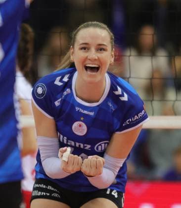 Stuttgart , Volleyball Bundesliga Women, Allianz MTV Stuttgart vs Dresdner SC , Kelsey Veltman Stgt