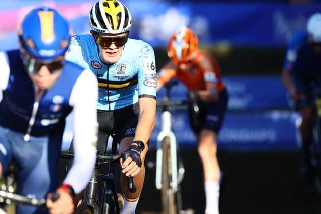 Belgian Mats Vanden Eynde pictured in action during the men junior race at the European Championships cyclocross cycling in Pontevedra, Spain, Sunday 03 November 2024. DAVIDxPINTENS  x104418481x