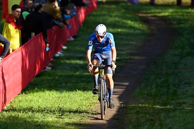 2024 UEC Cyclo-Cross EC - Men Juniors PONTEVEDRA, SPAIN - NOVEMBER 03 : Agostinacchio Mattia (ITA) during the 2024 UEC Cyclo-Cross European Championships for Men Juniors on November 03, 2024 in Pontevedra, Spain, 03 11 2024 Pontevedra Spain  Copyright: xNicoxVereeckenx