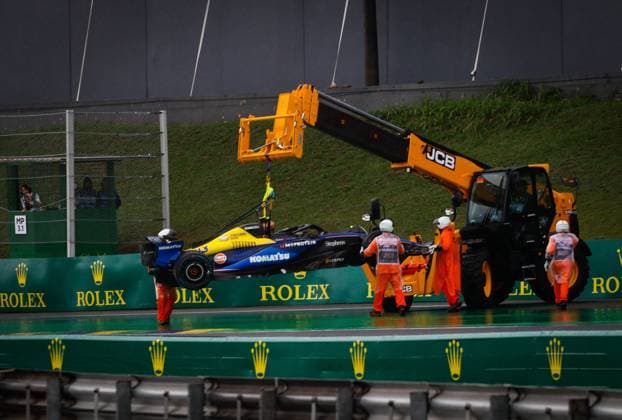 Treino classificatório GP F1 Lenovo SP SÃO PAULO, SP - 03.11.2024: TREINO CLASSIFICATÓRIO GP F1 LENOVO SP - It takes place this Sunday (03) at the Interlagos racetrack, in the south of the capital of São Paulo, after being postponed due to the heavy rain that fell this Saturday (02), the qualifying training for the Formula 1 Lenovo Grand Prix of São Paulo 2024. In the photo, the Argentine driver, Franco Colapinto 43, WILLIAMS, suffers an accident during qualifying training. (Photo: Aloisio Mauricio Fotoarena) x2644952x  AloisioxMauricio