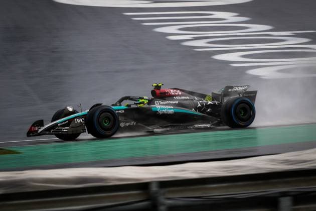 Treino classificatório GP F1 Lenovo SP SÃO PAULO, SP - 03.11.2024: TREINO CLASSIFICATÓRIO GP F1 LENOVO SP - It takes place this Sunday (03) at the Interlagos racetrack, in the south of the capital of São Paulo, after being postponed due to the heavy rain that fell this Saturday (02), the qualifying training for the Formula 1 Lenovo Grand Prix of São Paulo 2024. In the photo, the pilot Lewis Hamilton 44, MERCEDES. (Photo: Aloisio Mauricio Fotoarena) x2644954x  AloisioxMauricio