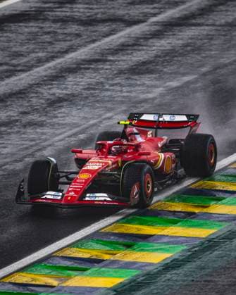 55 SAINZ Carlos (spa), Scuderia Ferrari SF-24, action during the Formula 1 Grande Premio de Sao Paulo 2024, 21th round of the 2024 Formula One World Championship, WM, Weltmeisterschaft from November 1 to 3, 2024 on the Interlagos Circuit, in Sao Paulo, Brazil - F1 - SAO PAULO GRAND PRIX 2024 DPPI Panoramic  241103_R21_BRASILE_DP_XB3_3152