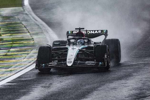 63 RUSSELL George (gbr), Mercedes AMG F1 Team W15, action during the Formula 1 Grande Premio de Sao Paulo 2024, 21th round of the 2024 Formula One World Championship, WM, Weltmeisterschaft from November 1 to 3, 2024 on the Interlagos Circuit, in Sao Paulo, Brazil - F1 - SAO PAULO GRAND PRIX 2024 DPPI Panoramic  241103_R21_BRASILE_DP_FGDN0455